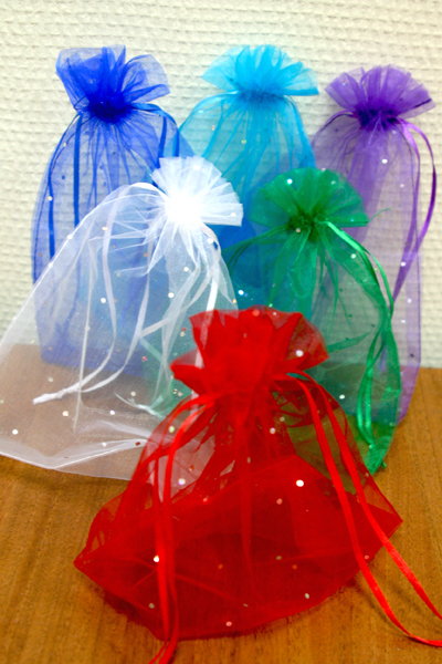 Ищу мешочки для упаковки подарков.