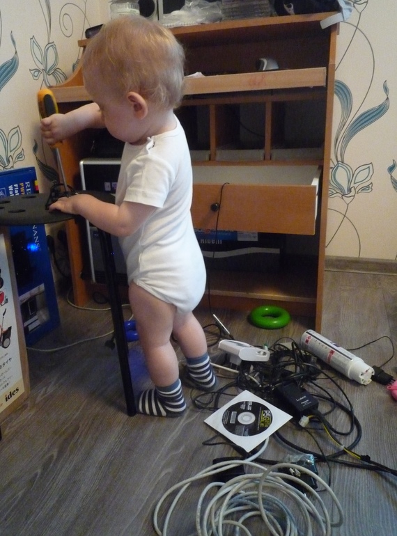 Наши игрушки от 8 месяцев и до года восьми месяцев