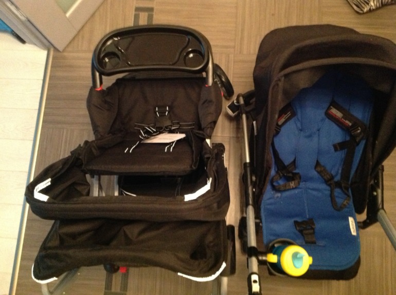 Скоро продаю чудо коляску для погодок joovy caboose ultralight !