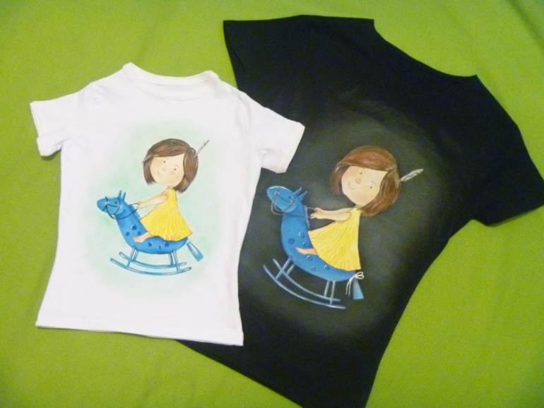 Синяя лошадь