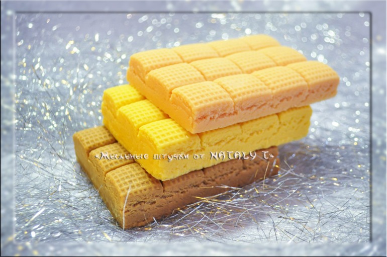 Новый год к нам мчится...))