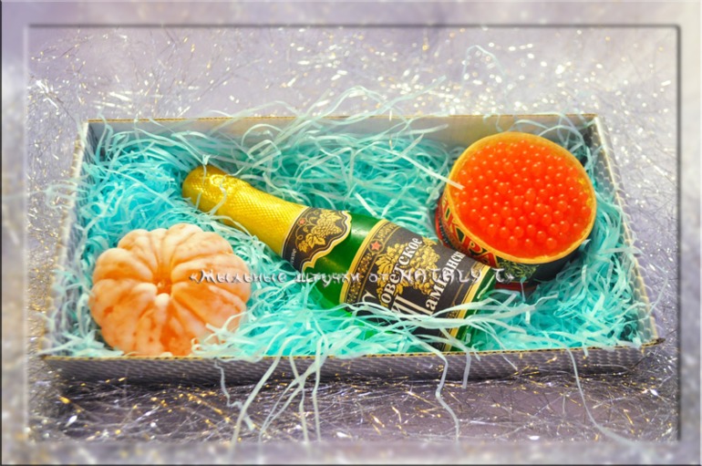 Новый год к нам мчится......)))