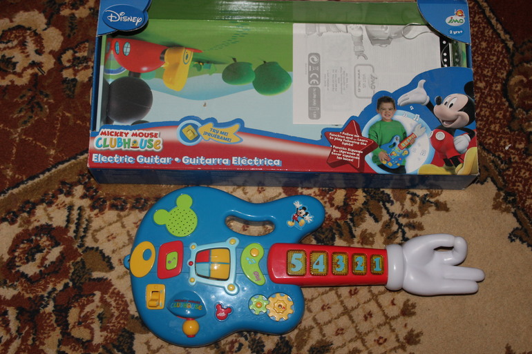 Гитара Disney 800 руб