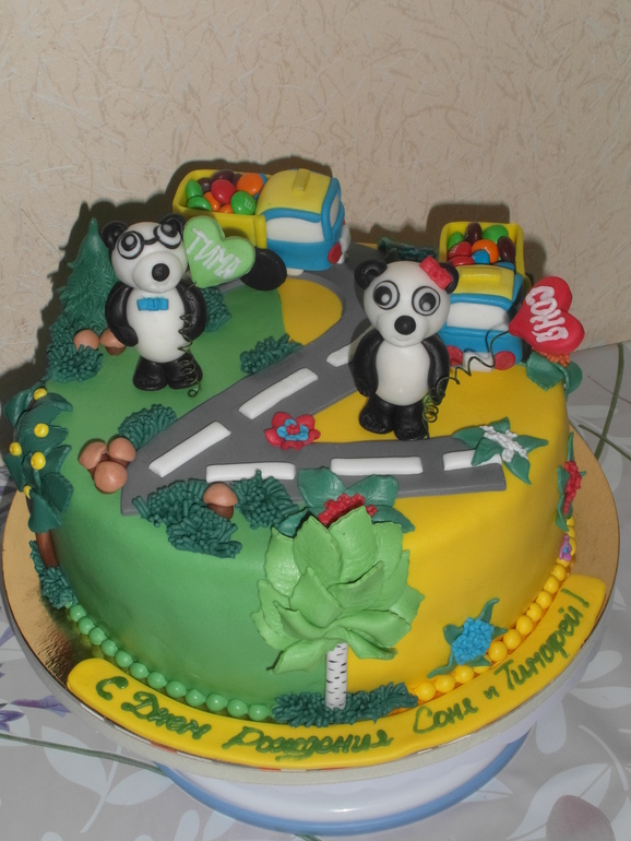 для близняшек