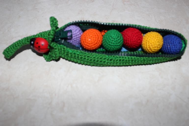 Стручок - развивашка