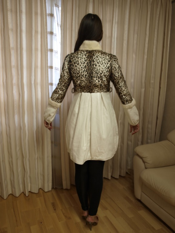 Красивые жилетки и пальто из натурального меха -супер вещь для холодной осени!!! цены от 11 000 рублей