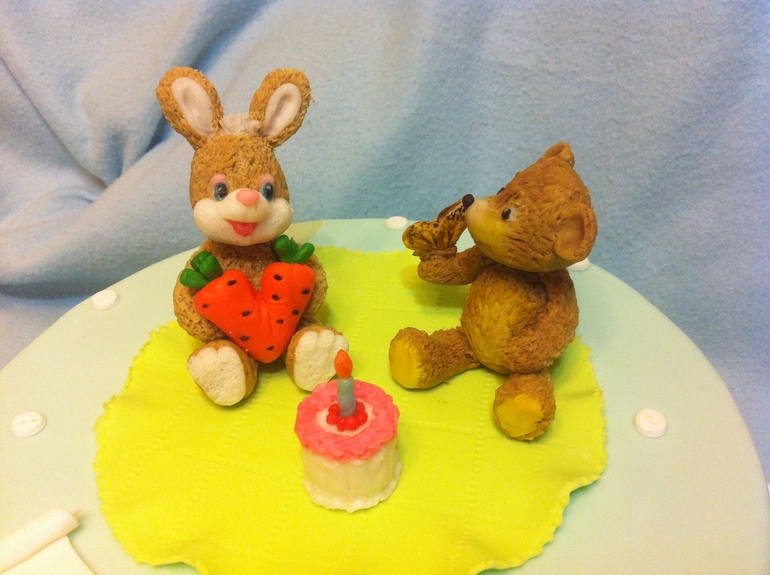 Пираты и на годик с зайкой и мишкой)