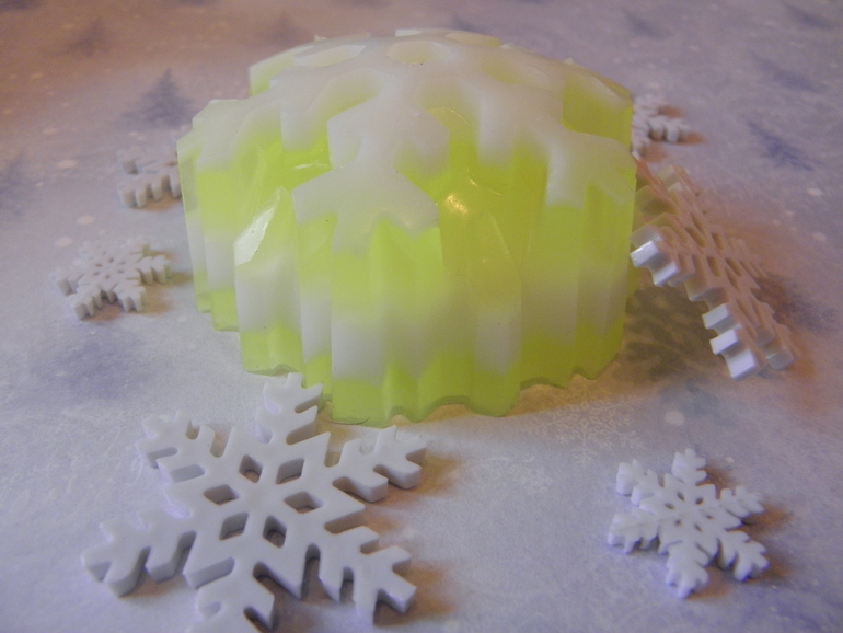 И я начинаю новогоднюю мыльную суету...