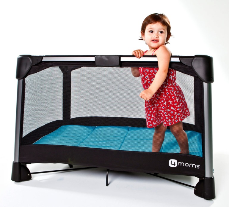 Уникальный манеж-кровать 4moms breeze (Каждому покупателю подарок) - 12 999 рублей