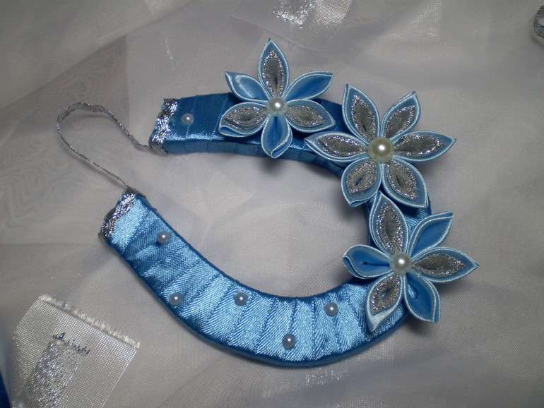 Подготовка к году Синей Лошади  идет у нас полным ходом)))