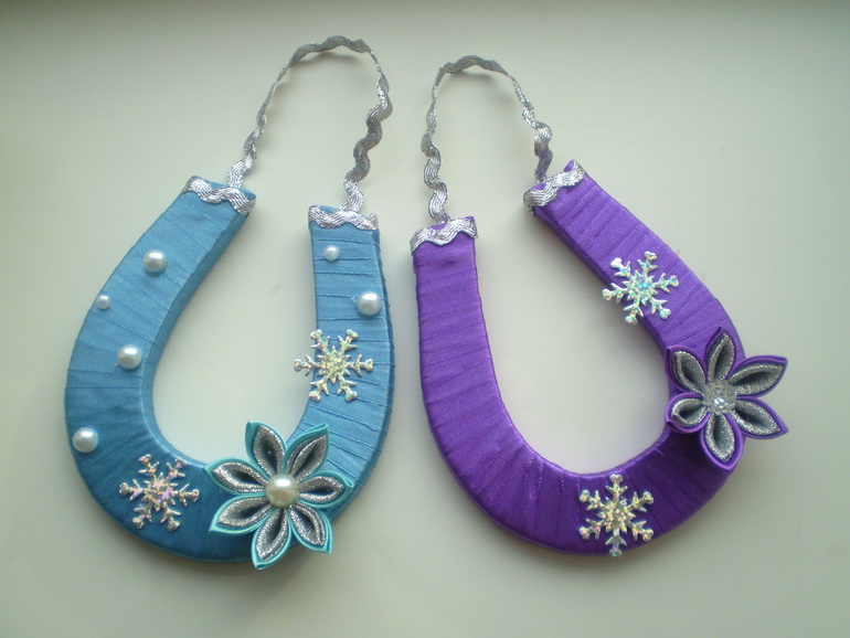 Подарки к новому году Лошади  - подковы  на счастье!