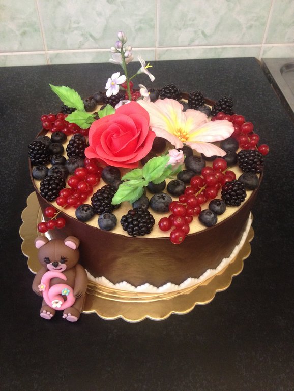 Торт с фруктами