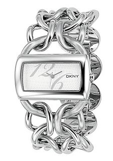 Какие часы в подарок подруге выбрать?