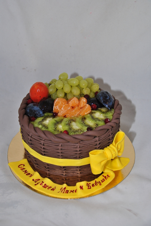 Корзинка с бантом для бабушки