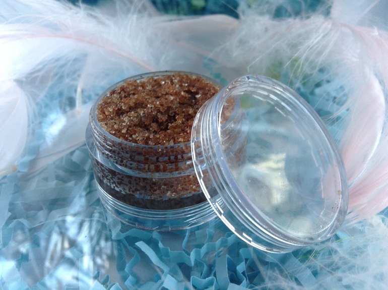 Сахарный скраб для губ