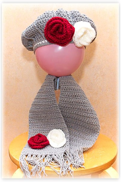 Продаю готовые вязаные шапочки.