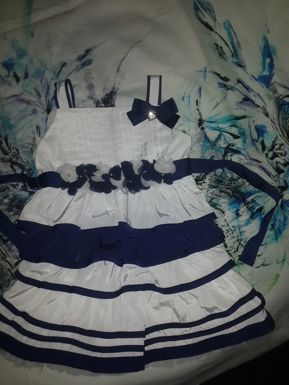 платья ..artigli 2года..3500