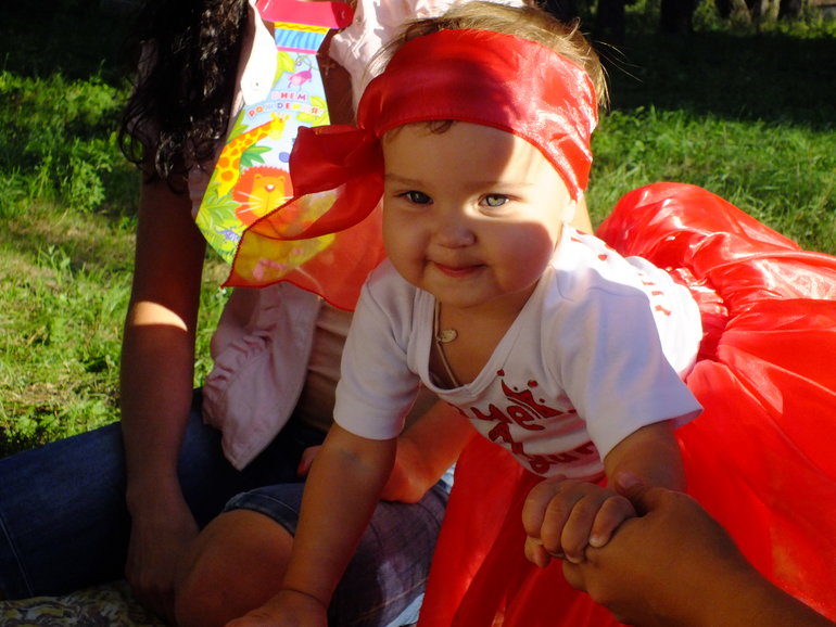 Алисику годик 12.08.2013