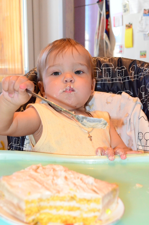 Алисику годик 12.08.2013