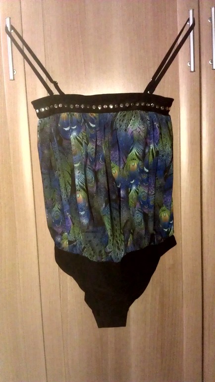 Купальник раз.нем.36-38, росс.44-46 НОВЫЙ  1000руб