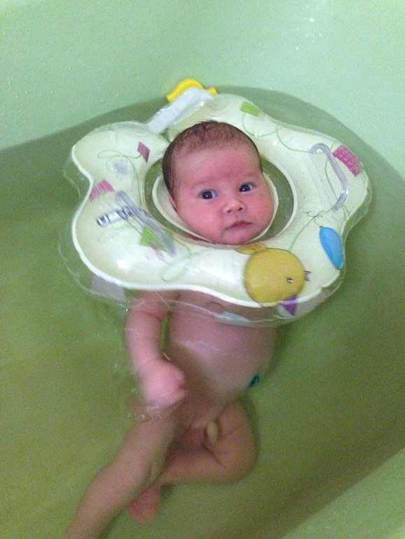 Моему сынуле месяц!