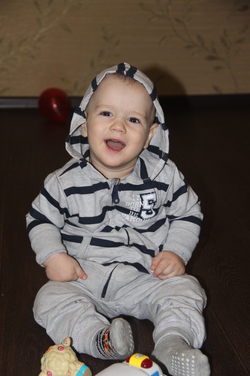 10 месяцев)))