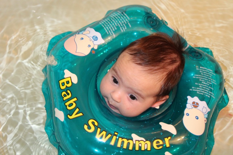 Вот как мы купаемся с кругом