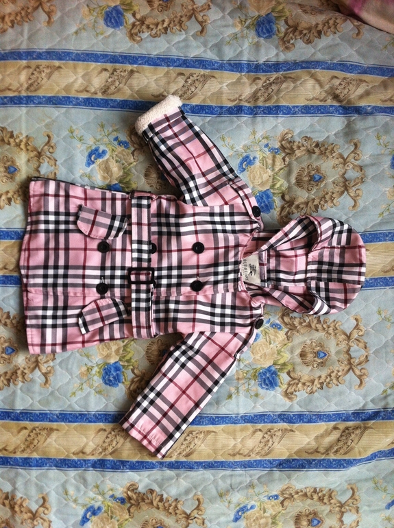 Плащ Burberry д/д на весну-осень c утепленной подскладкой р.80+