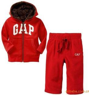 ТЕПЛЫЕ КОСТЮМЫ GAP (полностью на меховом подкладе),4600-5200 тенге, размеры 80-140