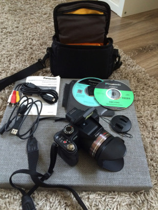 фотокамера LUMIX