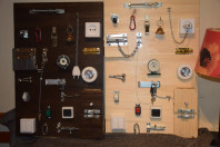 Бизиборд, развивающая доска по Монтессори