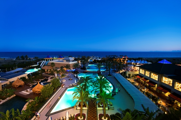 Турция. Белек. Отели Alva Donna Exclusive Hotel & Spa 5*, Maritim Pine Beach Resort 5*