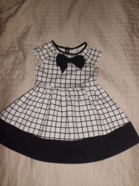 Продаю платье,босоножки в подарок