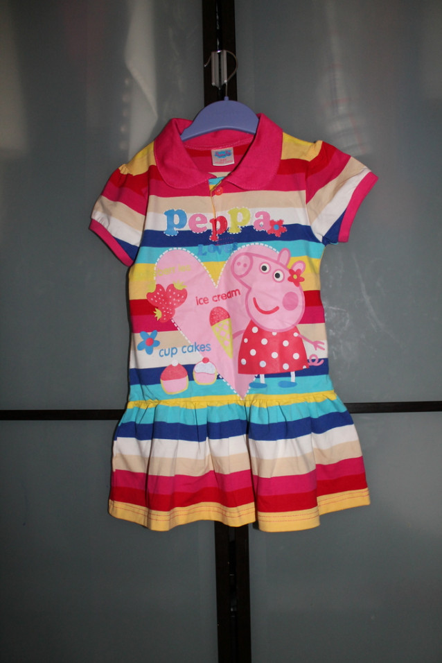 Платье свинка Пеппа 110см новое