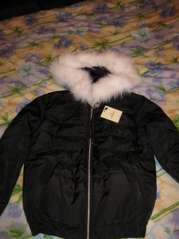 Хвастики и живые фото Moncler (Leggi)