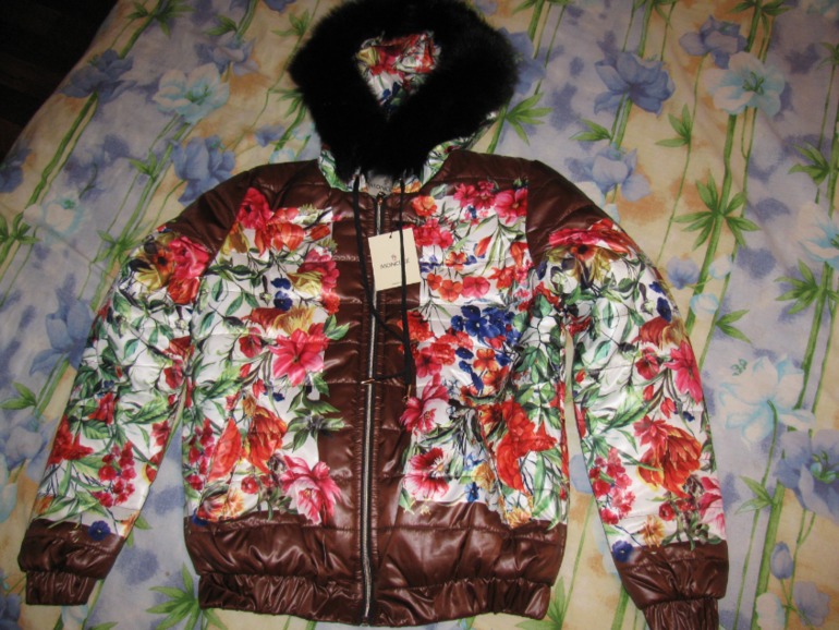Хвастики и живые фото Moncler (Leggi)