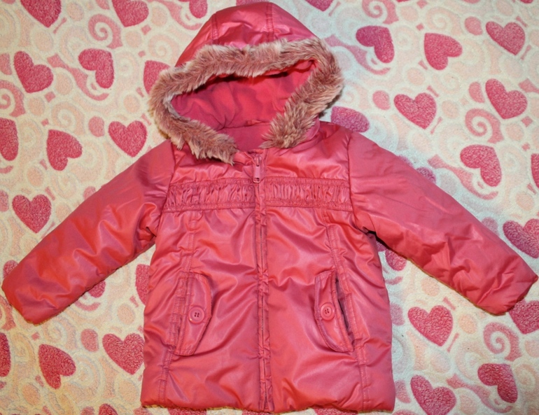Продам осенние курточки б/у для девочки 2-3 лет