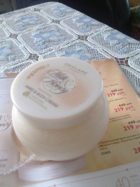 Продам  косметику Орифлейм, не дорого