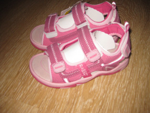 Розовые босоножки Rabbit  НОВЫЕ