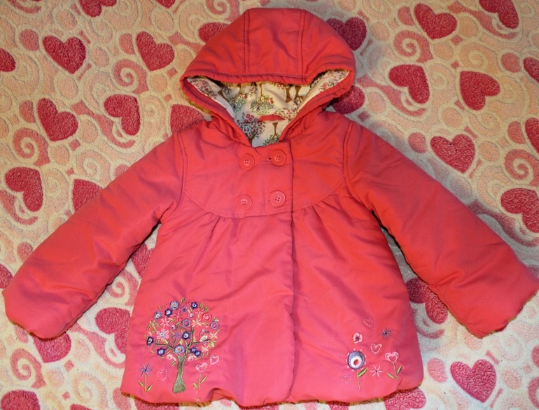 Продам осенние курточки б/у для девочки 2-3 лет