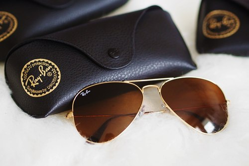 Очки RAY-BAN+платок LOUIS VUITTON=1590 руб.