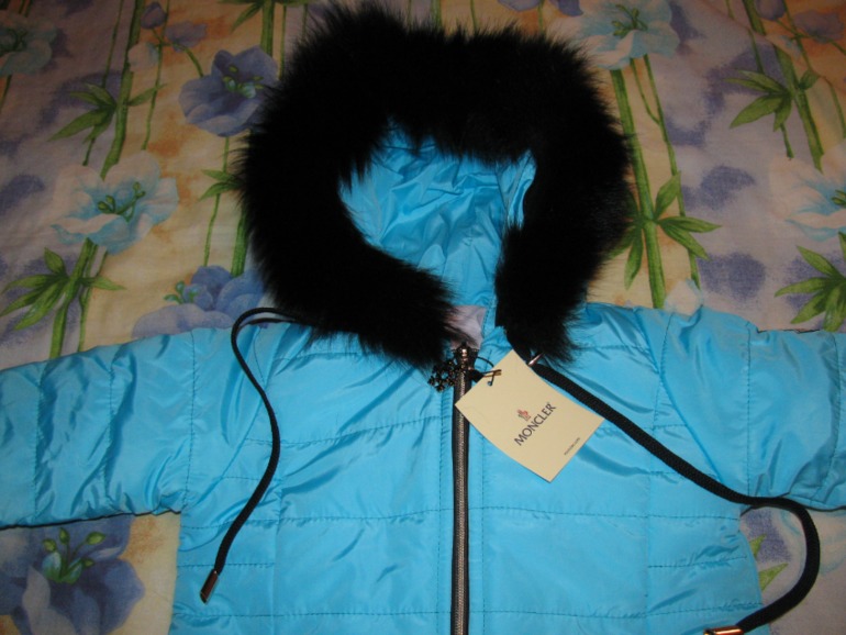 Хвастики и живые фото Moncler (Leggi)