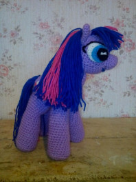 вяжу на заказ для взрослых и детей все виды одежды