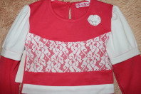 Новое платье на 122 и 134 см.