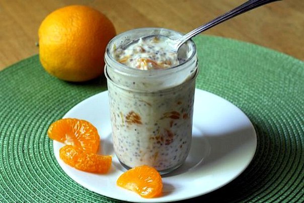 САМАЯ ВКУСНАЯ ЛЕНИВАЯ ОВСЯНКА В БАНКЕ: здоровый быстрый завтрак, который не надо готовить.