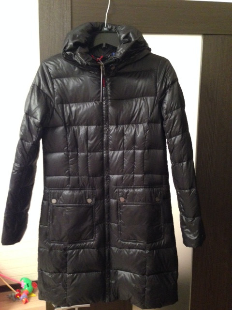 Продам новый женский пуховик Tommy Hilfiger