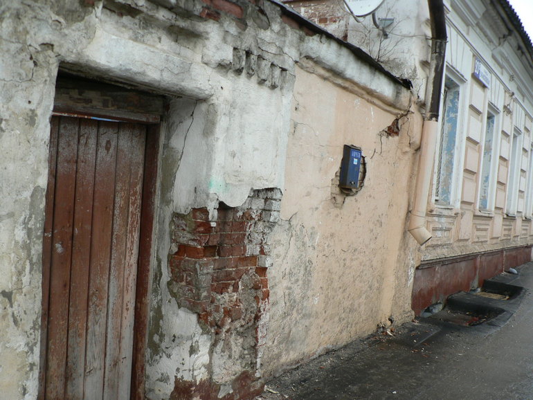 таки сбежали