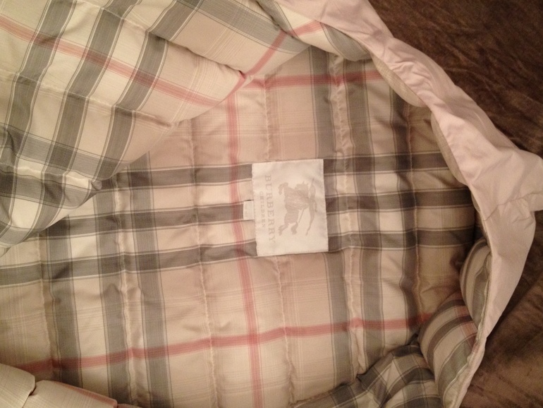 Конверт Burberry и шапочка
