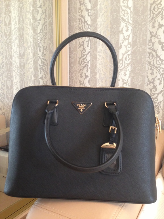 Сумка PRADA классика.  НОВАЯ!