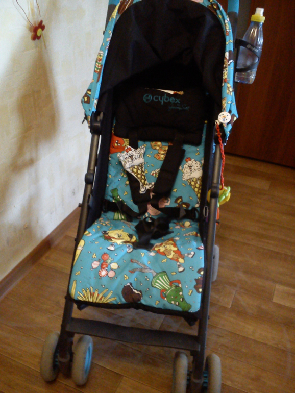 Про нашу колясочку-трость CYBEX ONYX Jeremi Scott multicolour